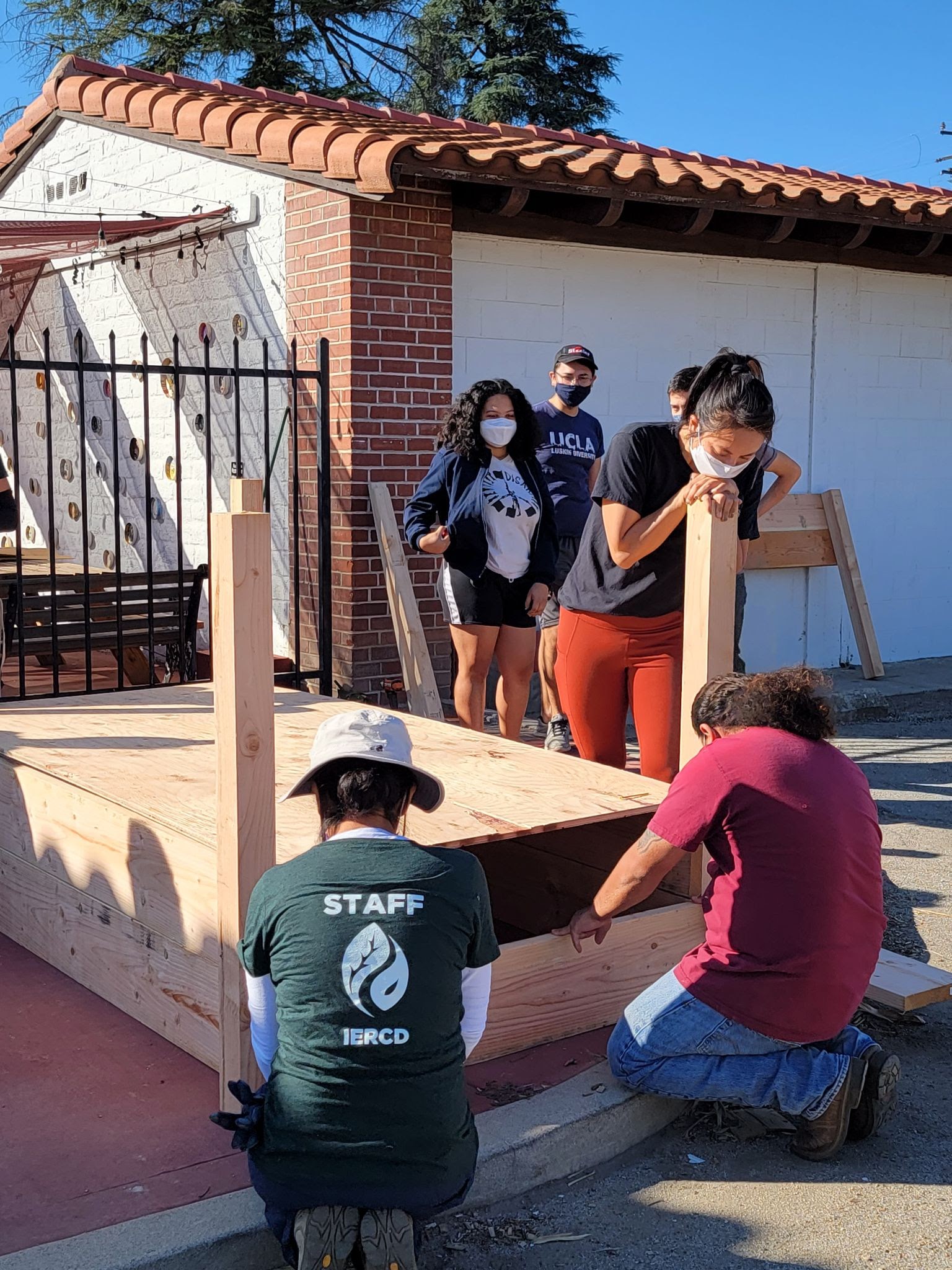 Volunteers Help Build Raised Planting Beds